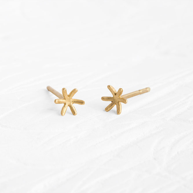 Our interpretation of the iconic Sakura (cherry blossom) of Japan.