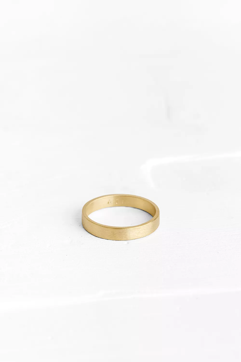 It is perfect as a wedding ring, but also suitable for unlimited styling combinations. Add a colo...